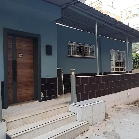 Дом В Центре Анталии Apartamento Antália